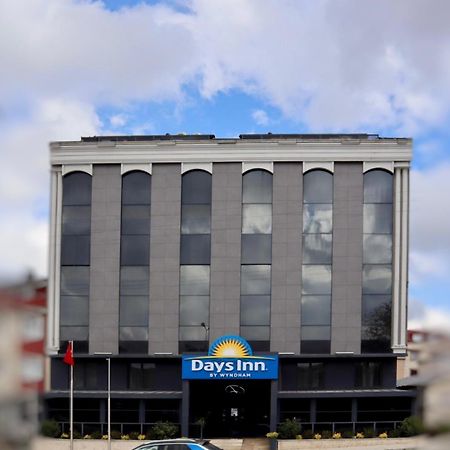Days Inn By Wyndham Istanbul Arnavutkoy Istambul Exterior foto