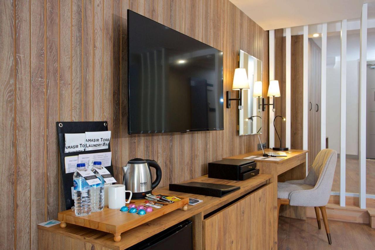 Days Inn By Wyndham Istanbul Arnavutkoy Istambul Exterior foto