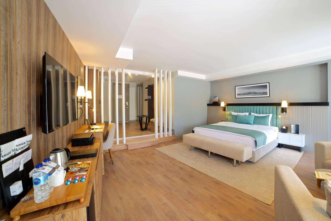 Days Inn By Wyndham Istanbul Arnavutkoy Istambul Exterior foto